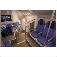 Innotrans 2018 - Trenitalia Hitachi Rock innen 14.jpg